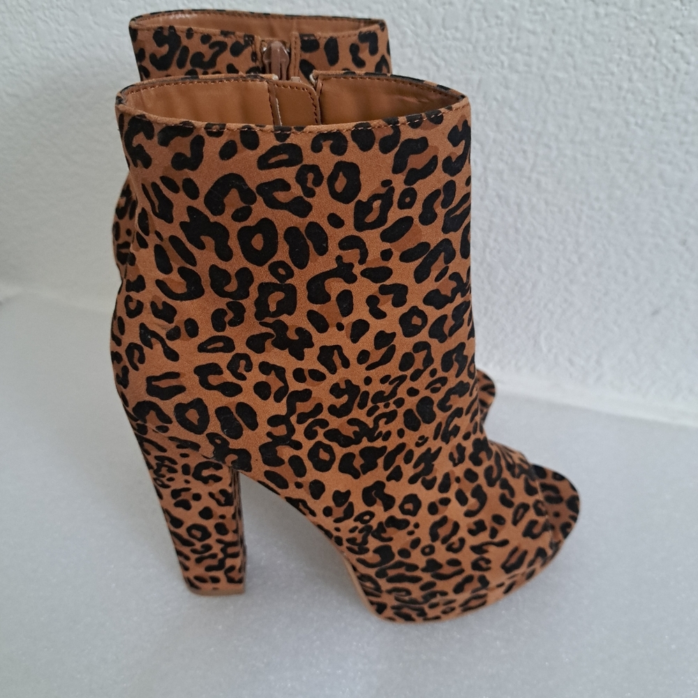 Leopard  Heels boots
